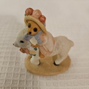 Cloud Miniature 2 1/2" tall 1991 Collectors Club ExclusivePorcelain figurine